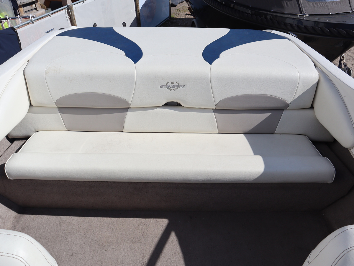 foto: 72 Stingray 195RX