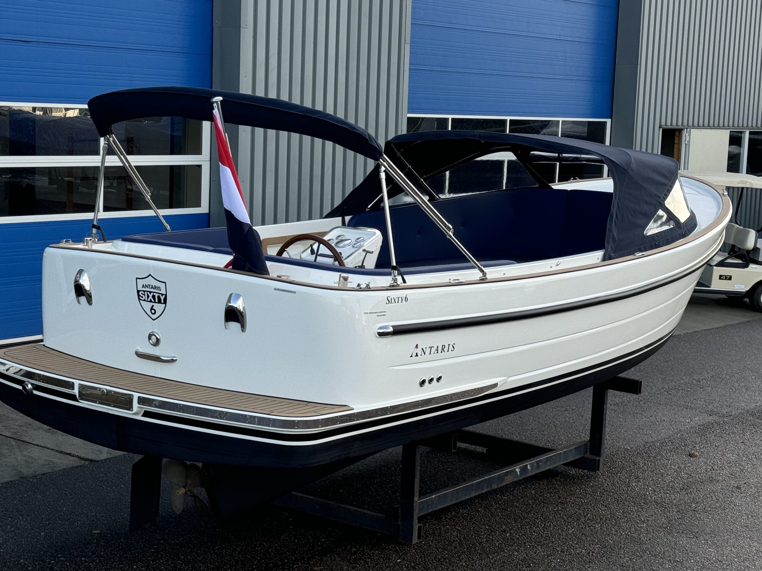 foto: 25 Motorboat 1100
