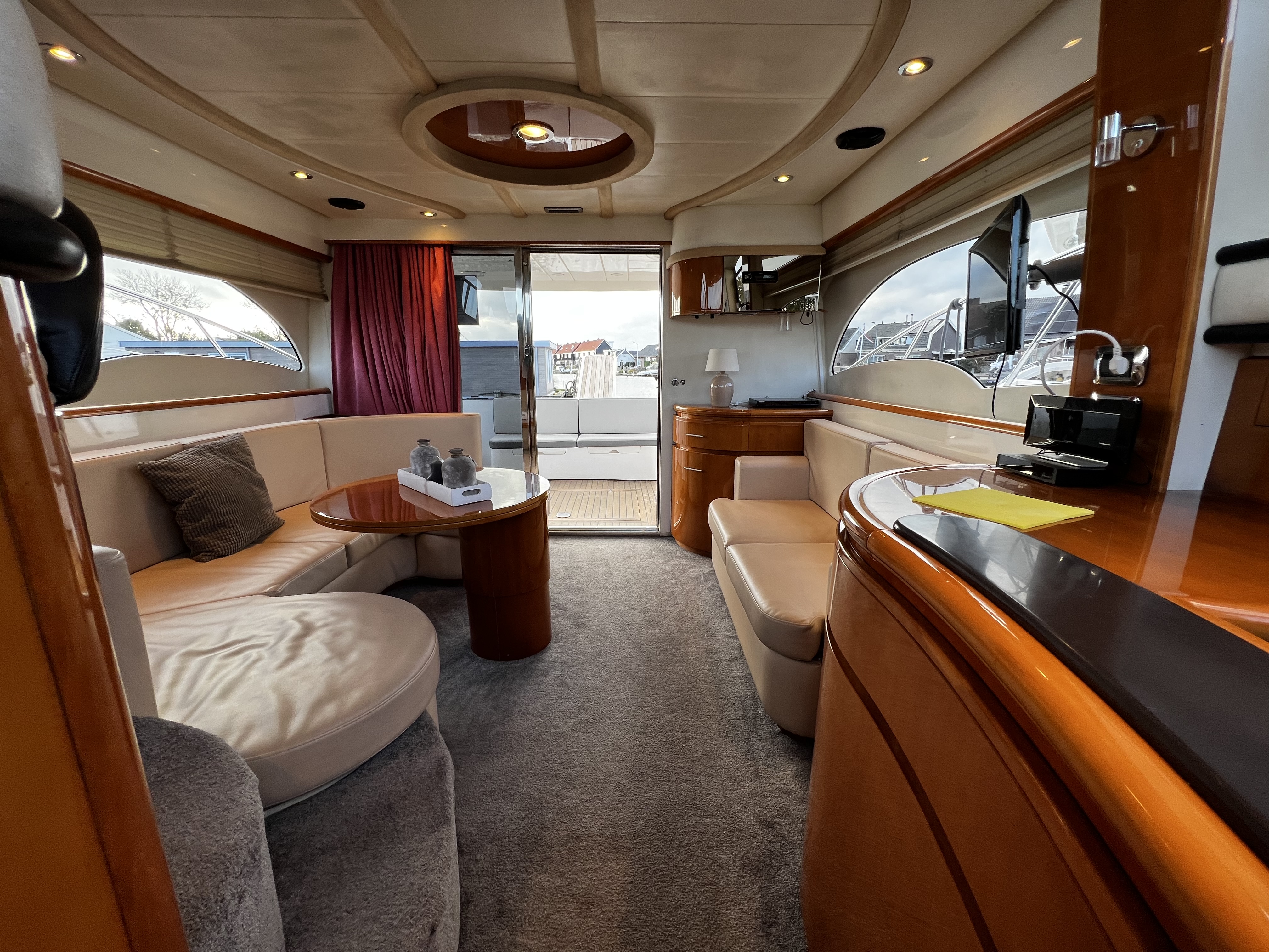 foto: 34 Astondoa  43 GLX