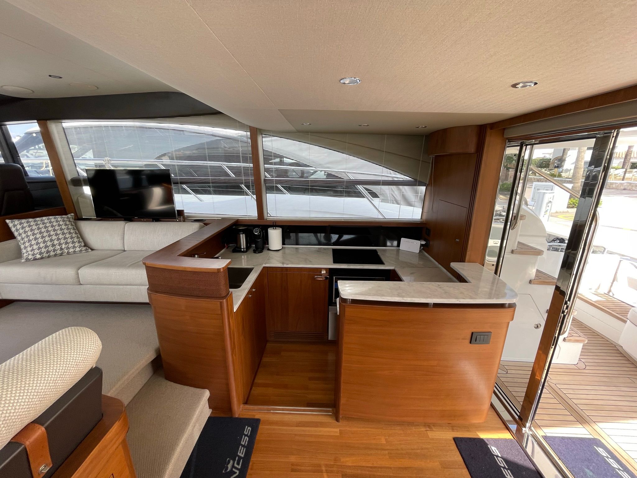 foto: 37 Princess 52