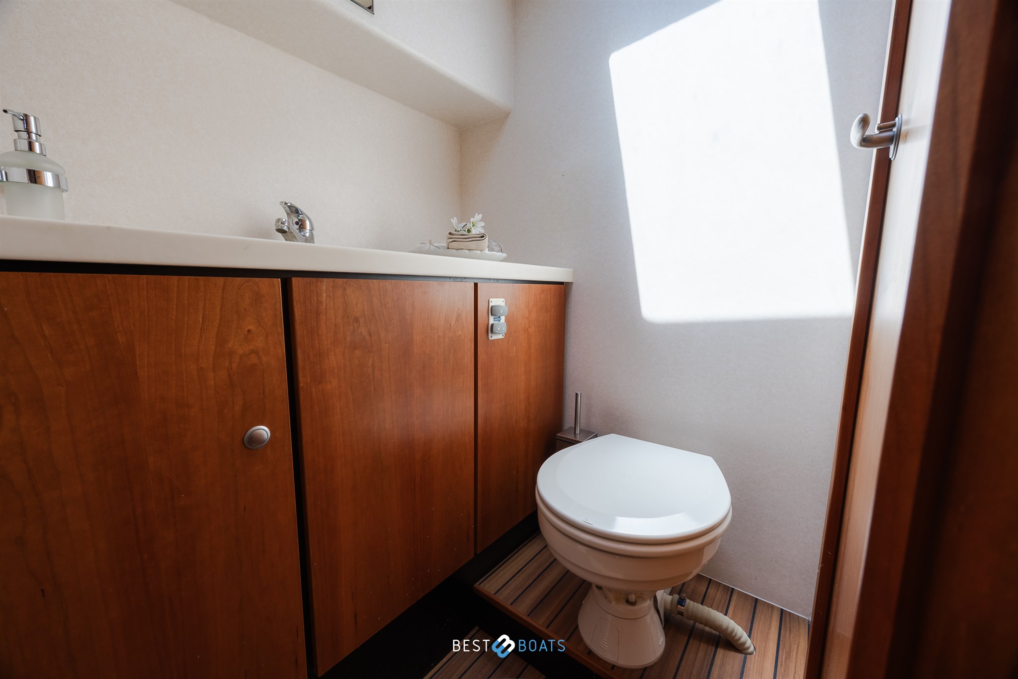 foto: 38 Linssen Grand Sturdy 40.9 AC