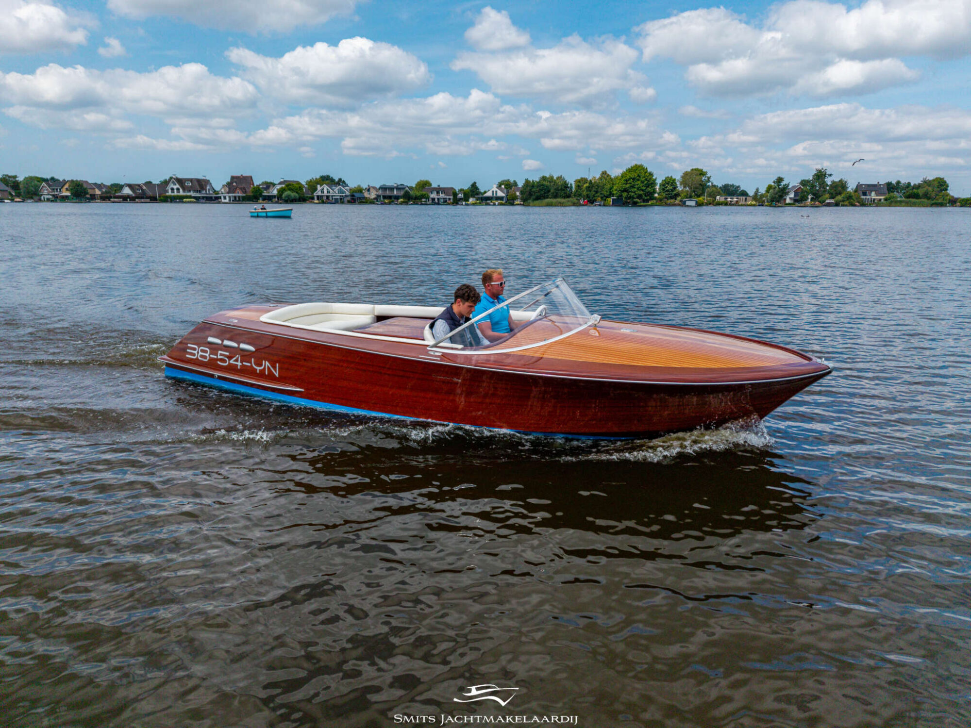 foto: 35 Divank Divank Uscire 635
