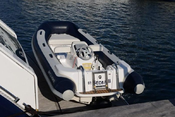 foto: 21 Fairline Squadron 65