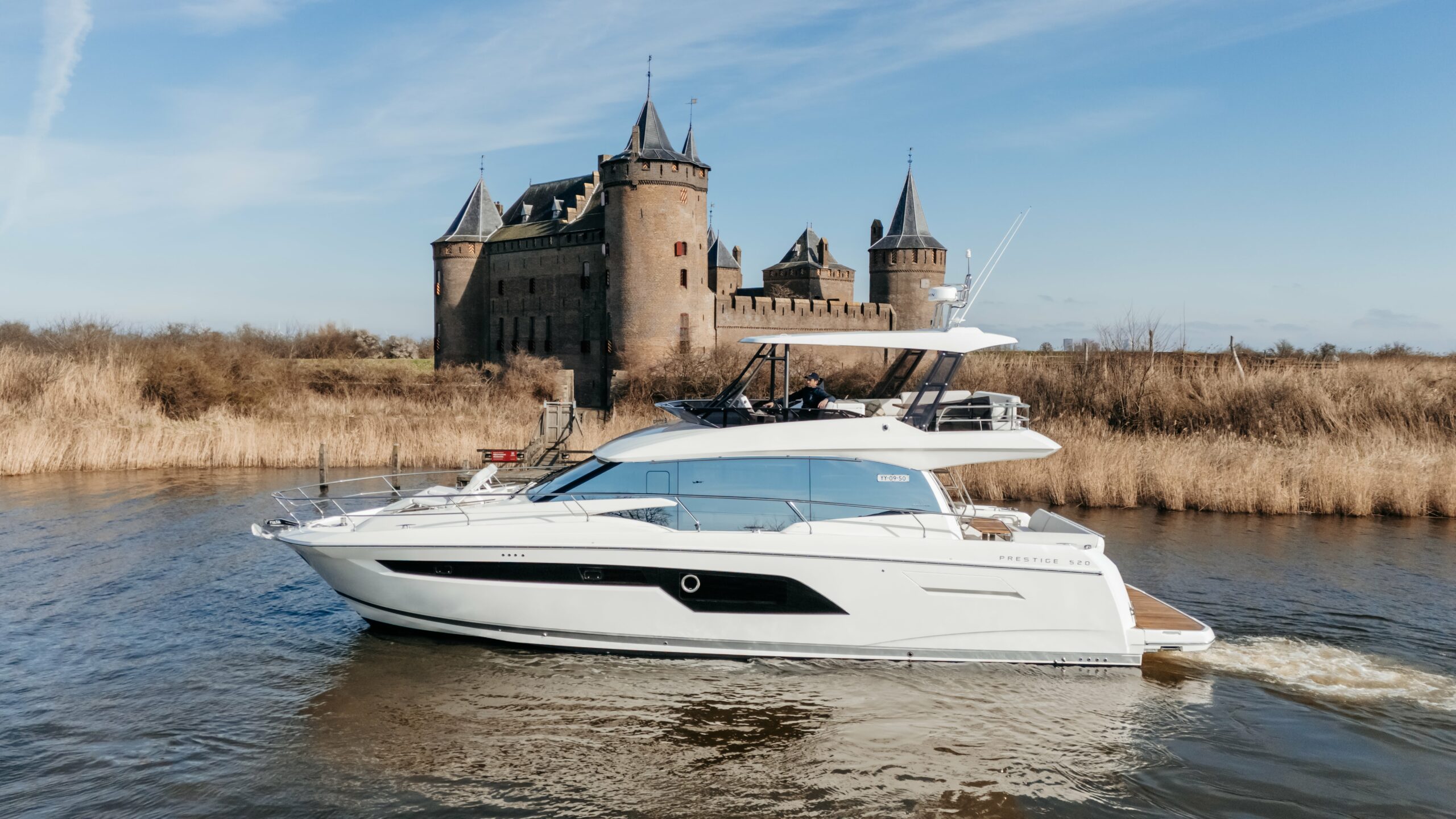 foto: 29 Prestige 520