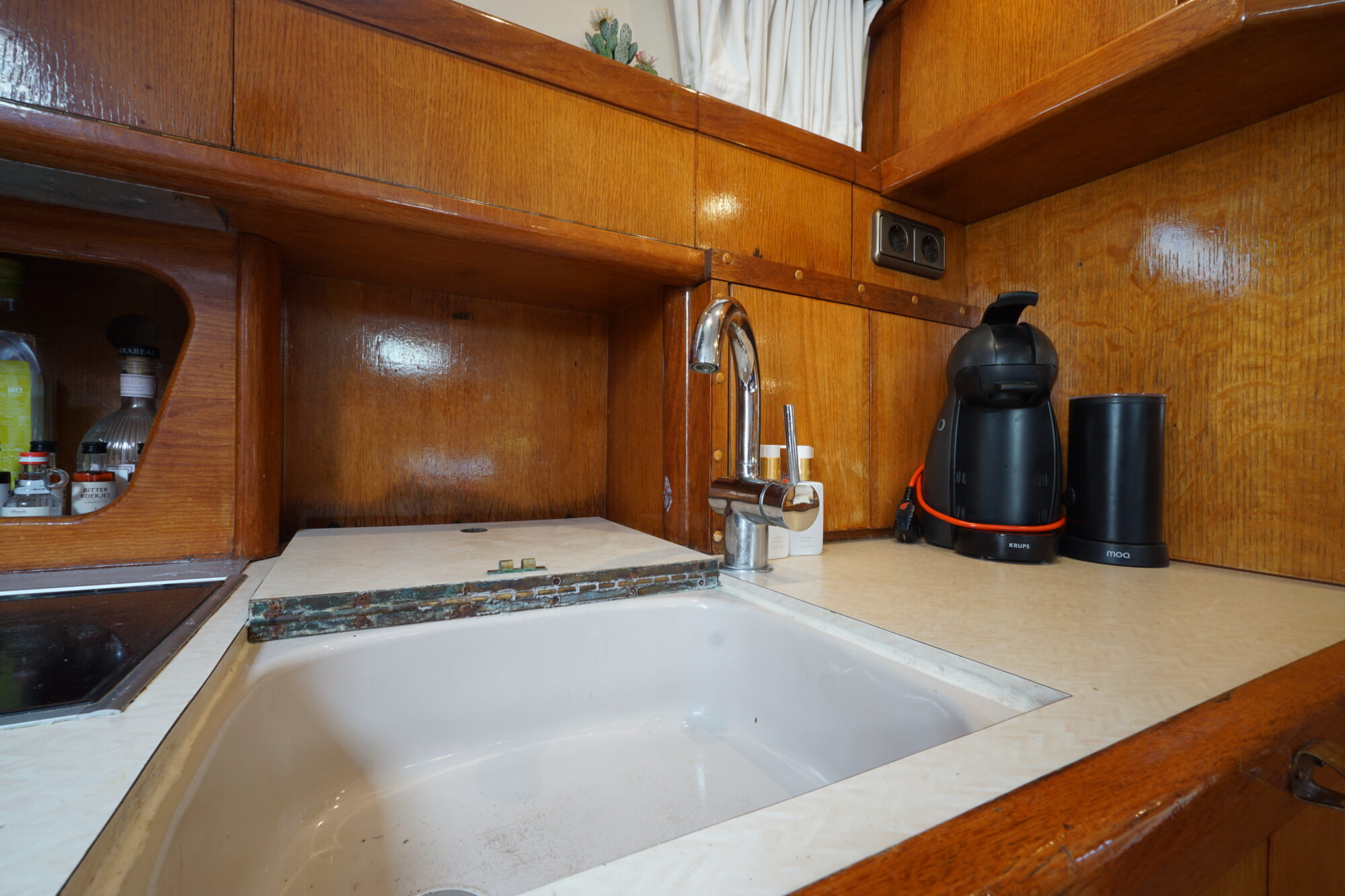 foto: 55 Sealine Sealine 328 Sport Bridge