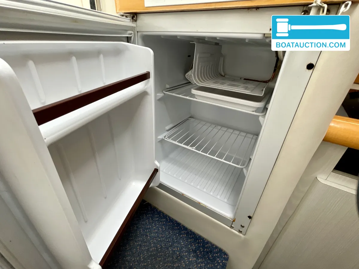 foto: 68 Sealine 310 Sportbridge