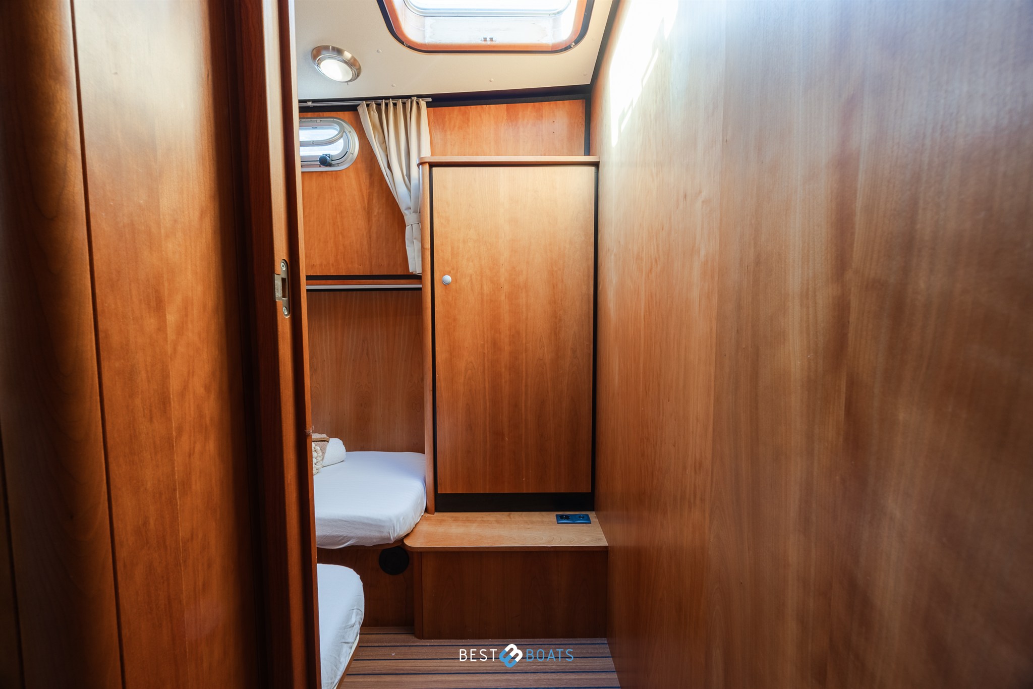 foto: 63 Linssen Grand Sturdy 40.9 AC