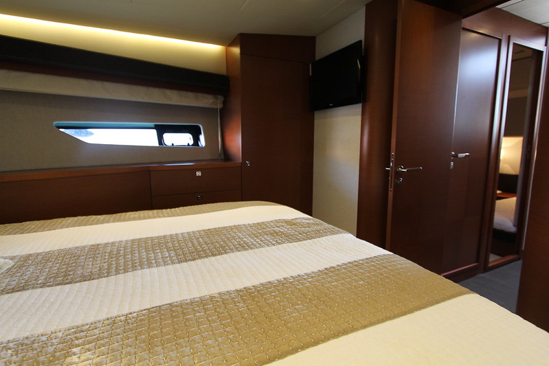 foto: 40 Prestige 620 S