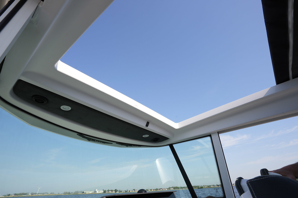 foto: 38 Axopar 28 Cabin