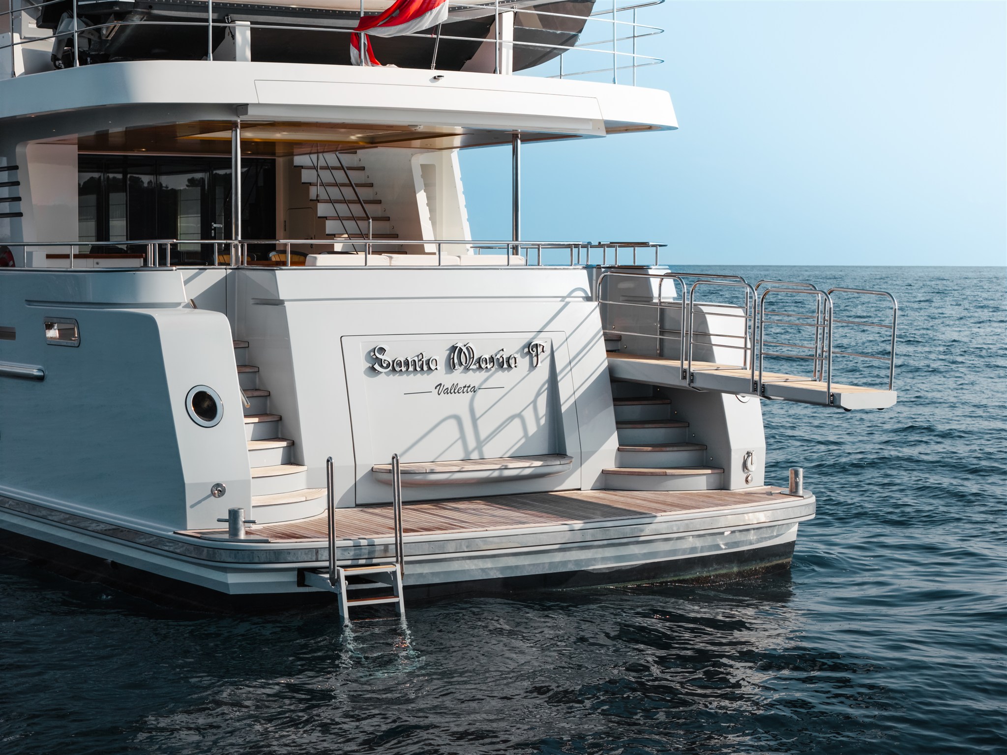 foto: 40 Van Der Valk Shipyard Custom Explorer