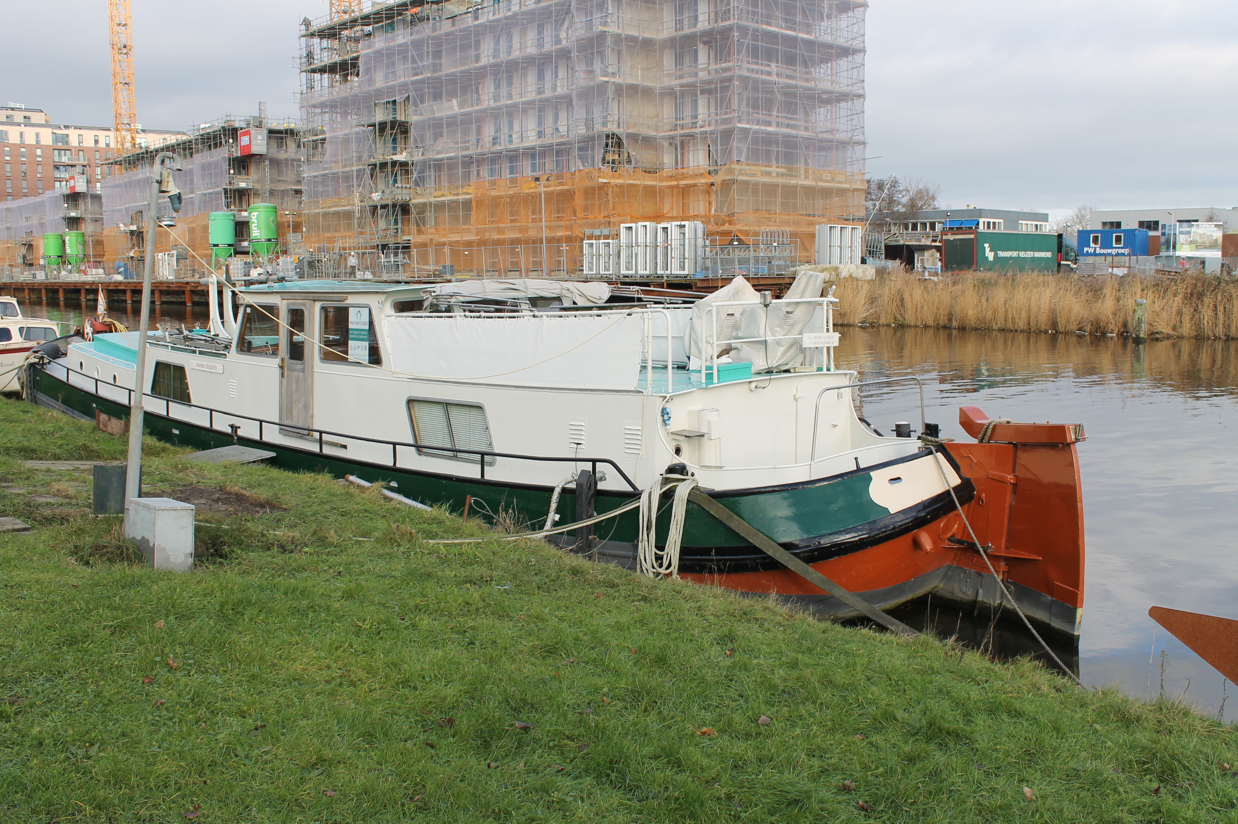 foto: 92 Tjalk Varend Woonschip 19.99