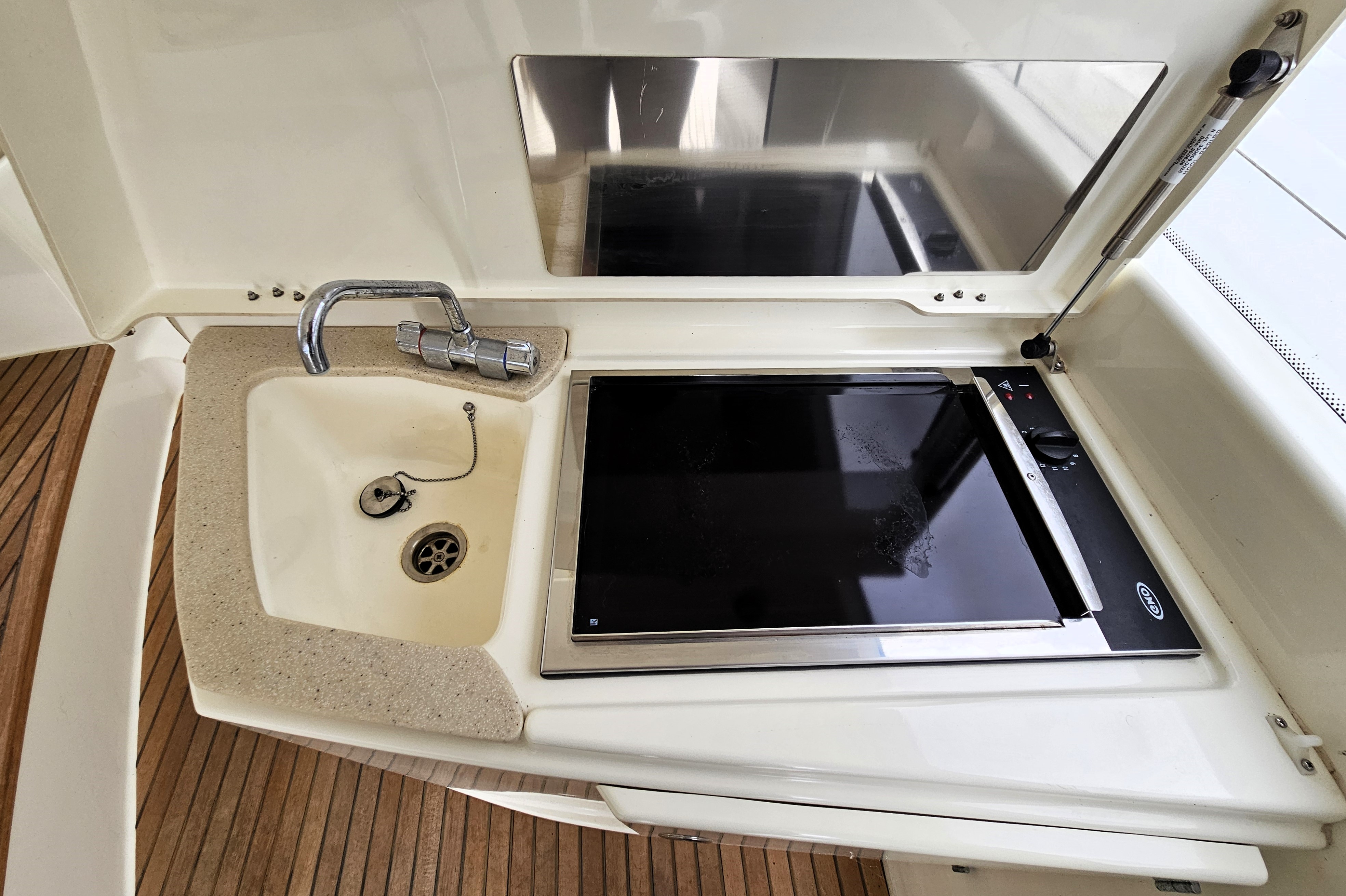 foto: 99 Jeanneau Prestige 42S