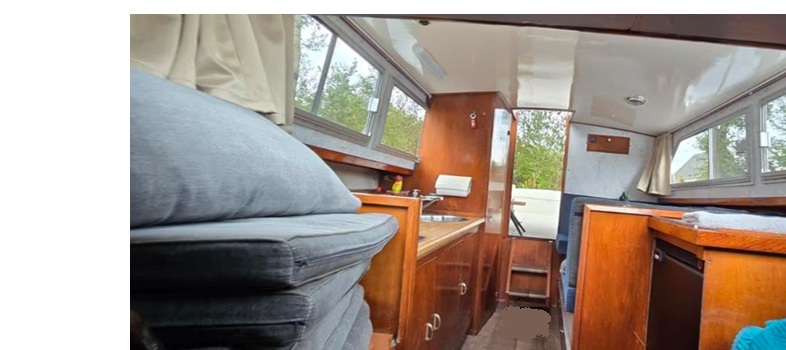 foto: 5 Motorschip  10,50 OK