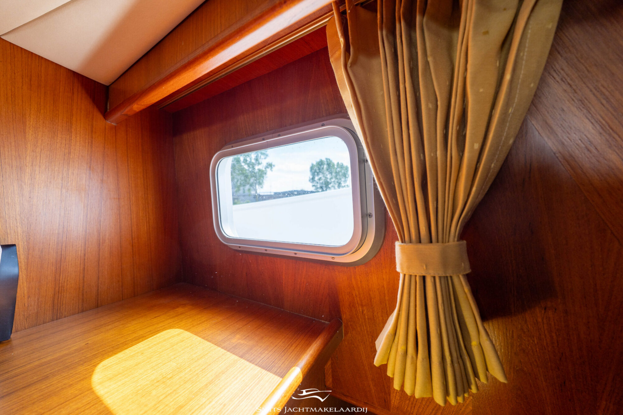 foto: 99 Holterman Holterman Trawler 13.50 Royal Class Cabrio
