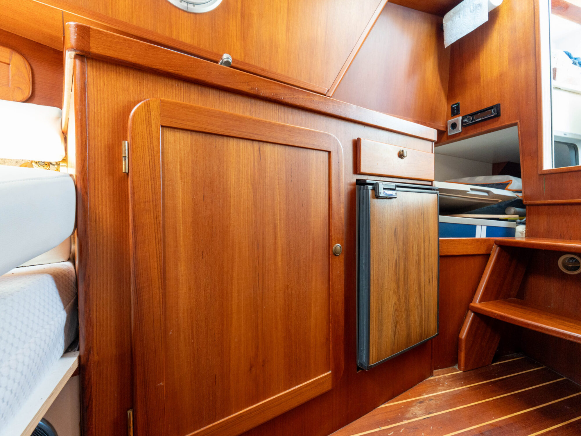 foto: 38 Makma Makma 900 Cabin