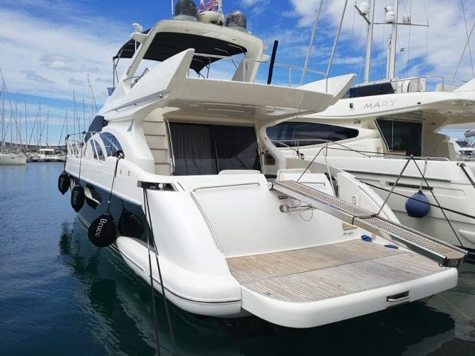 foto: 11 Azimut 55