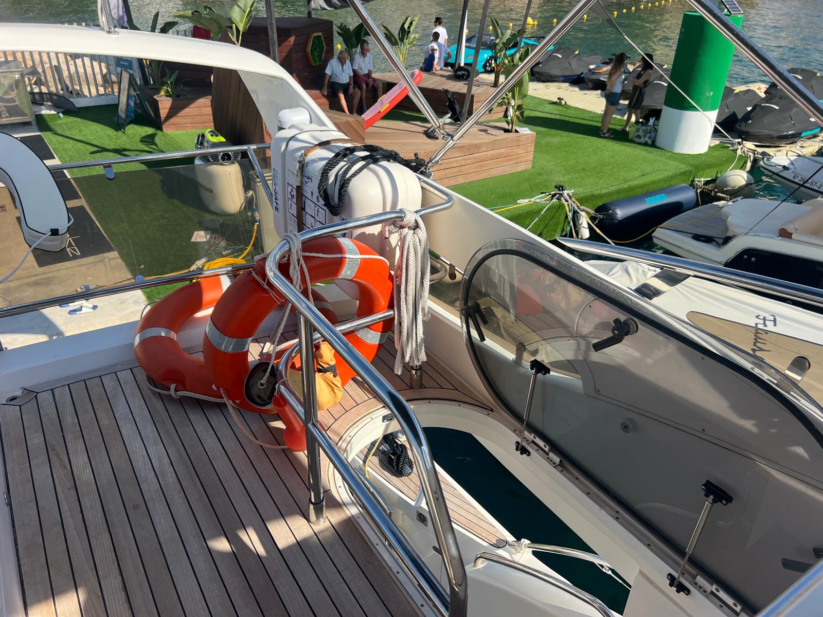 foto: 32 Princess  42 Fly