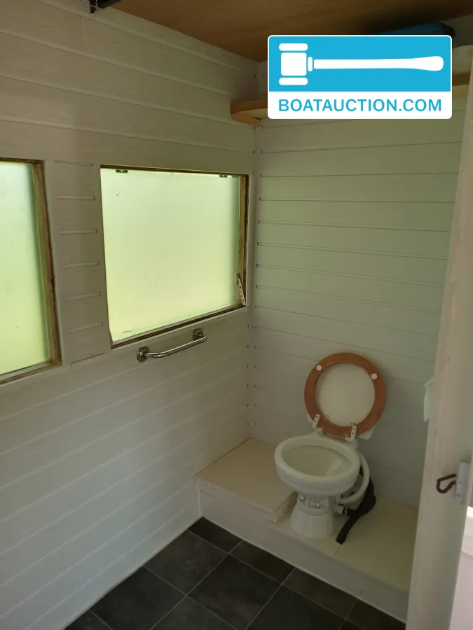 foto: 13 Woonboot 1100