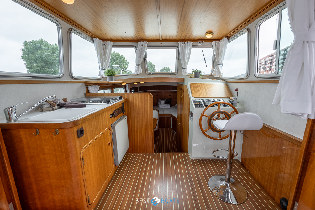 foto: 41 Linssen  Dutch Sturdy 260 OC