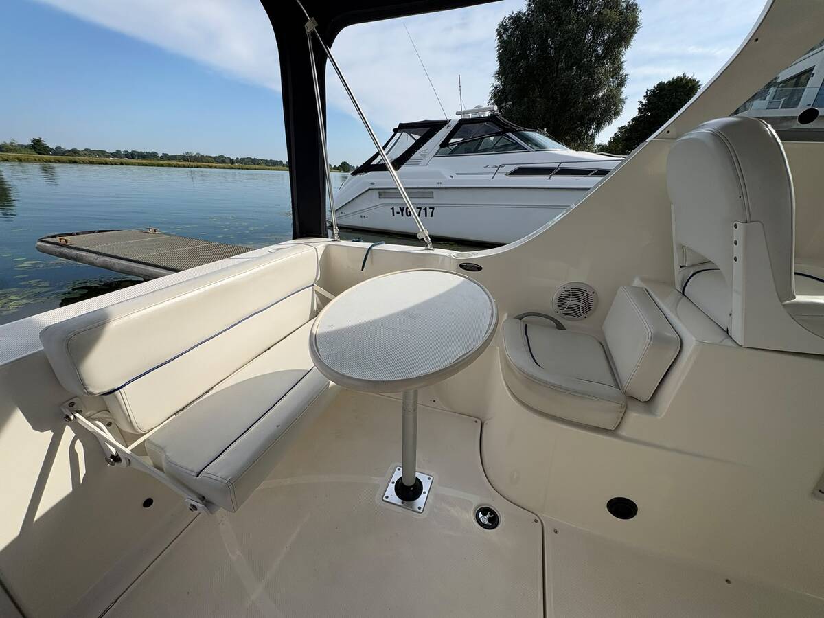 foto: 42 Bayliner 246 Discovery 