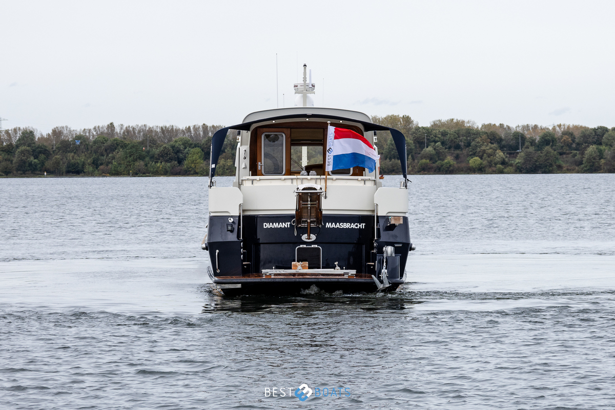 foto: 61 Linssen Grand Sturdy 500 AC Variotop 