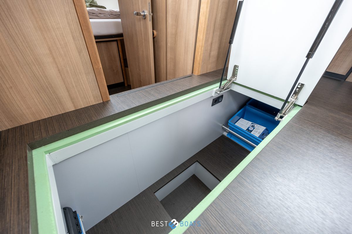 foto: 48 Linssen Grand Sturdy 35.0 AC INTERO