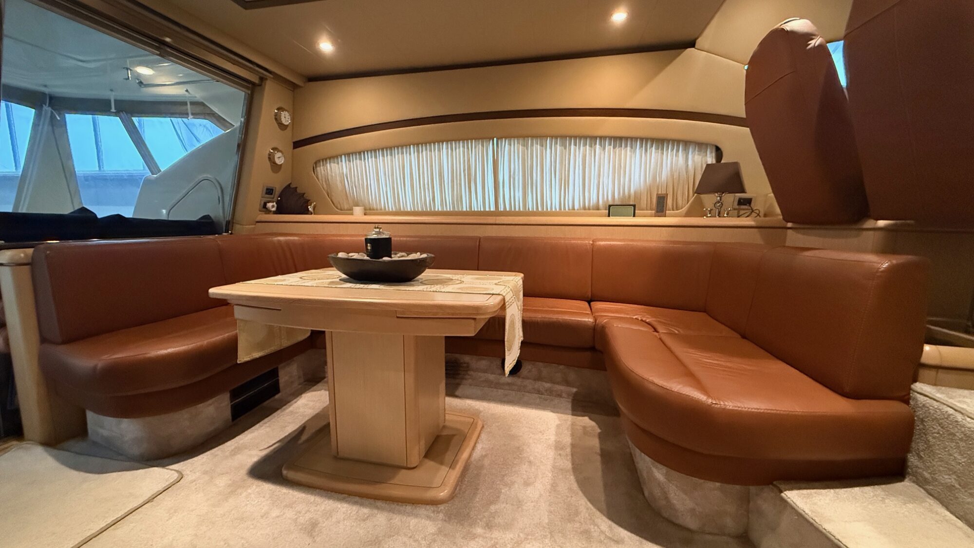 foto: 76 Ferretti Ferretti 500 Elite Flybridge