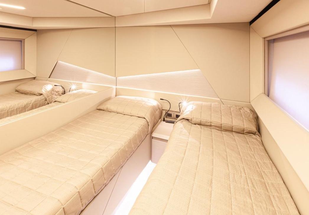 foto: 22 Pershing 7 X