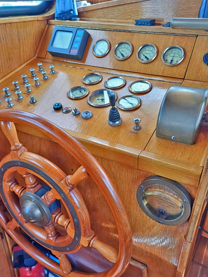 foto: 33 ex Politieboot RP37