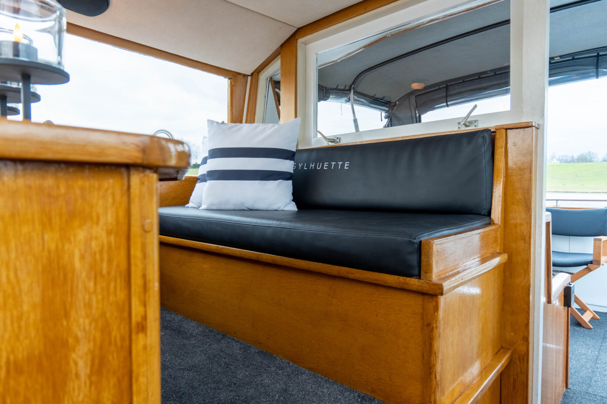 foto: 40 Stadtline Stadtline 38 OK Spiegeldeur