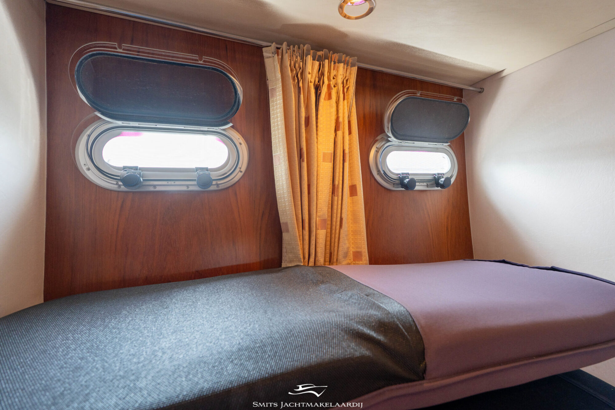foto: 107 Van der Valk Valk Continental 15.50 Cabrio