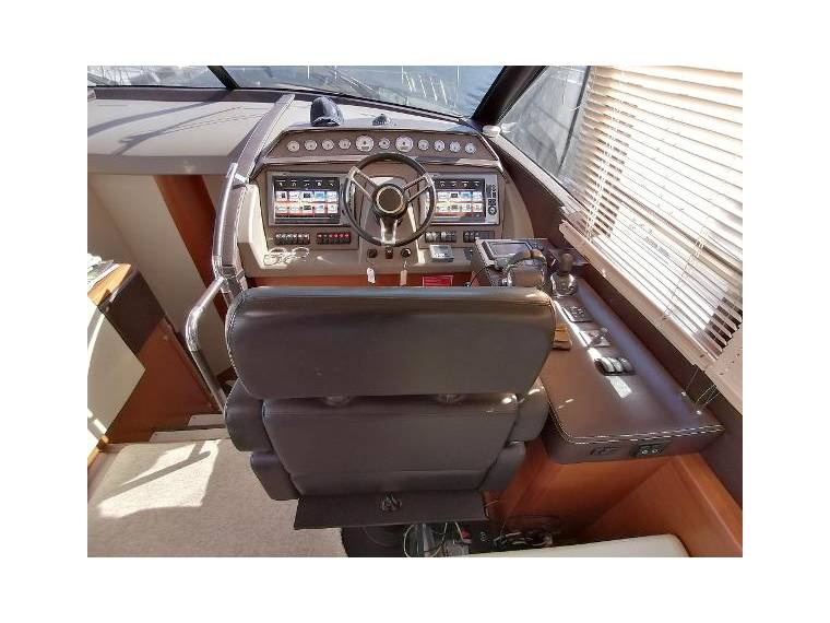 foto: 25 Prestige 60 Fly