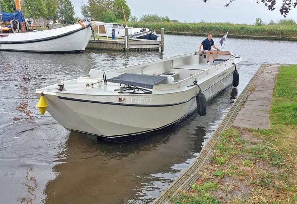 foto: 22 Open Rondvaartboot 35 gasten