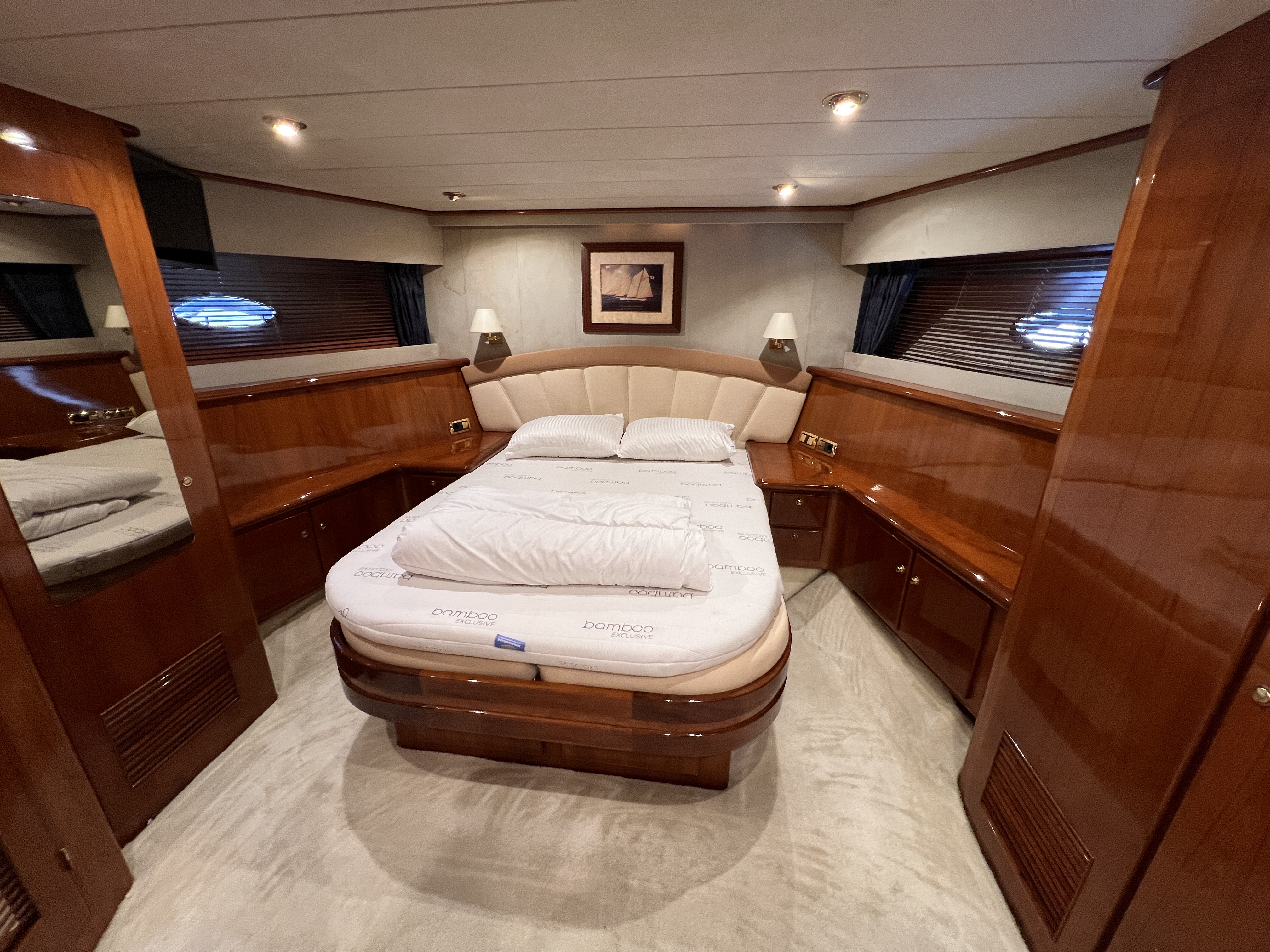 foto: 34 Monte Fino 64 ( varend woonschip )