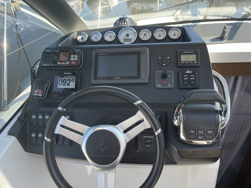 foto: 46 Jeanneau NC 9