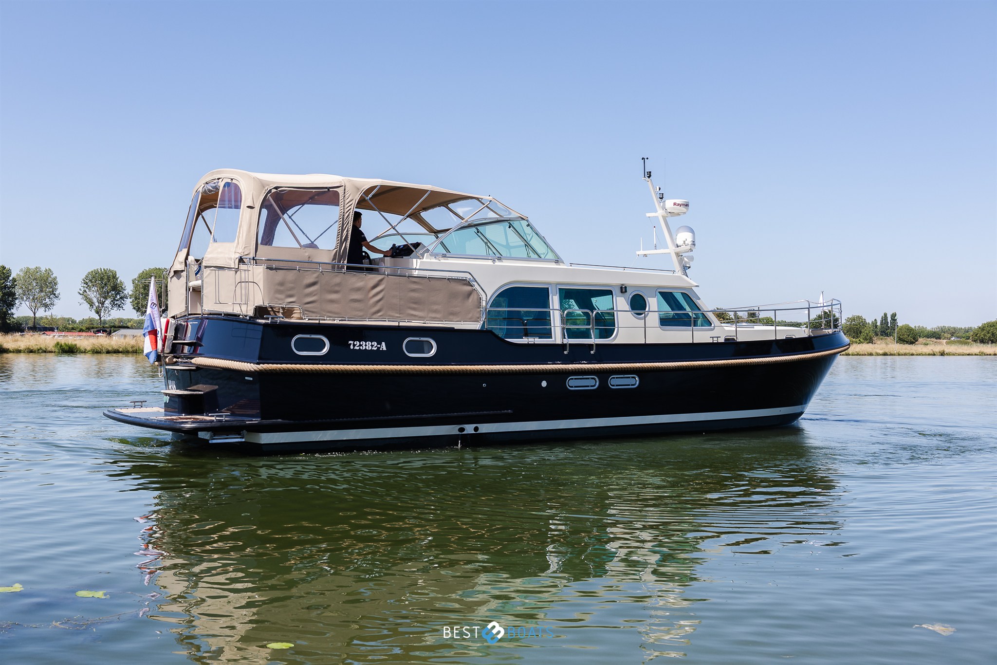 foto: 40 Linssen Grand Sturdy 45.9 AC
