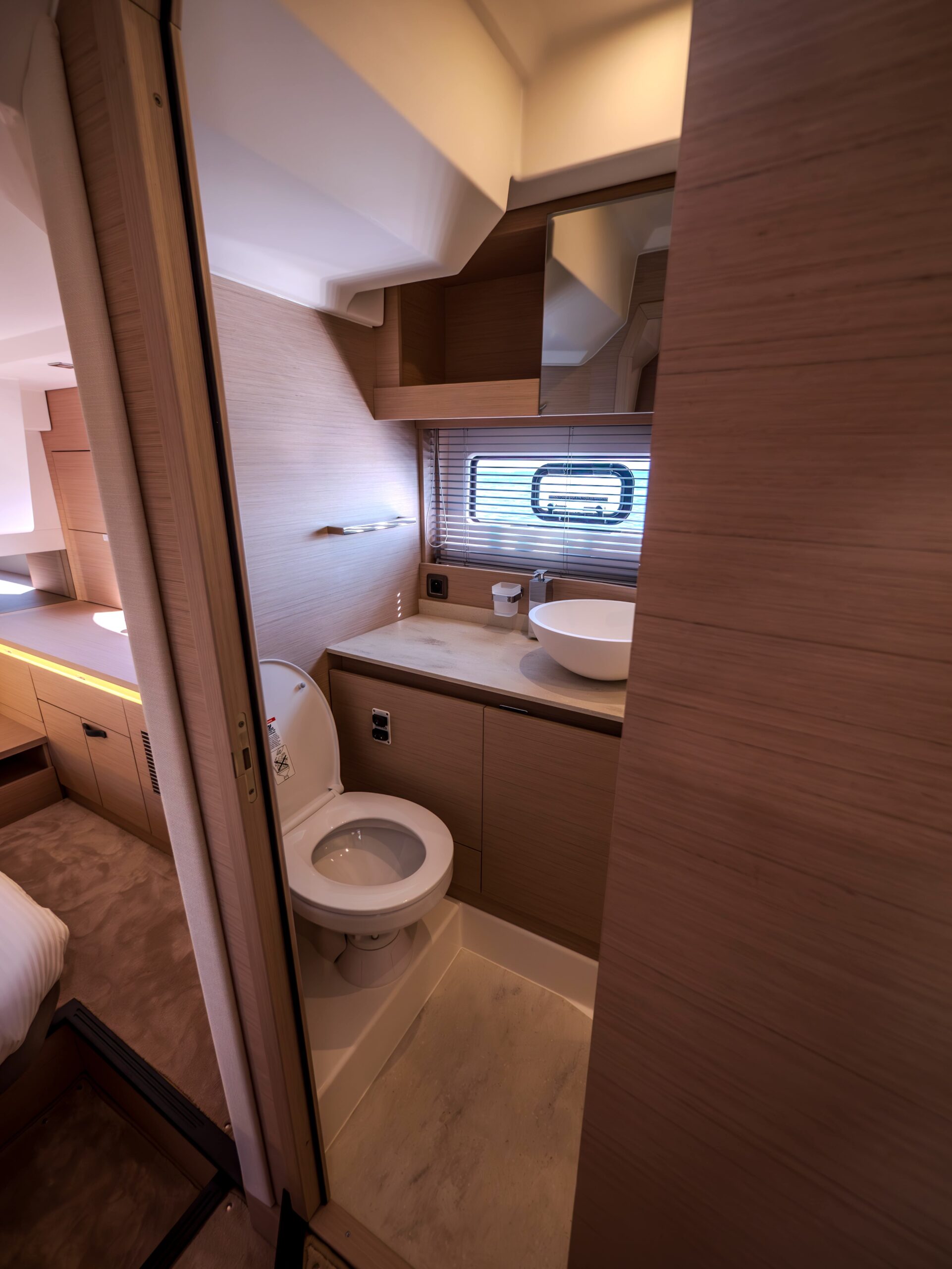 foto: 19 Prestige 420S