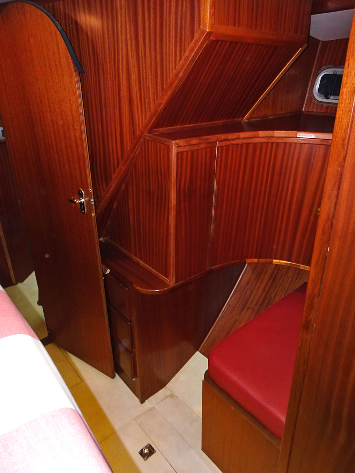 foto: 63 Trawlerjacht 48, zeegaand