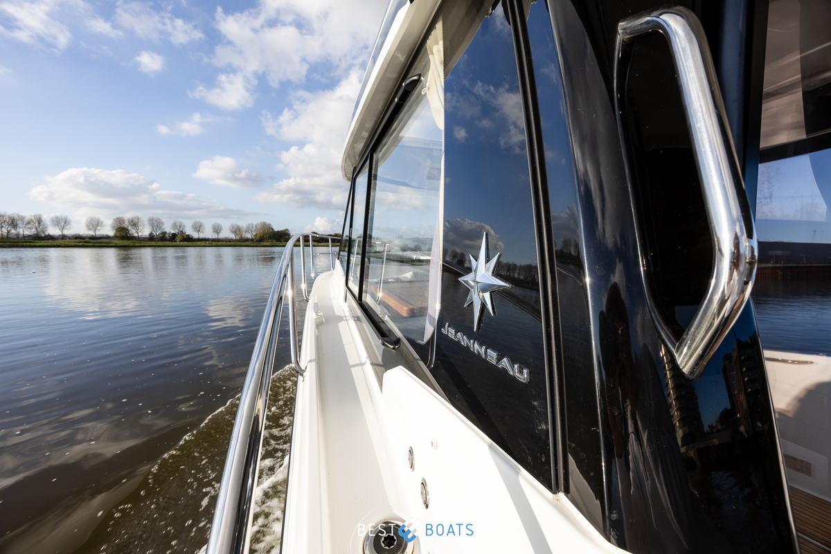 foto: 37 Jeanneau 895 MERRY FISHER