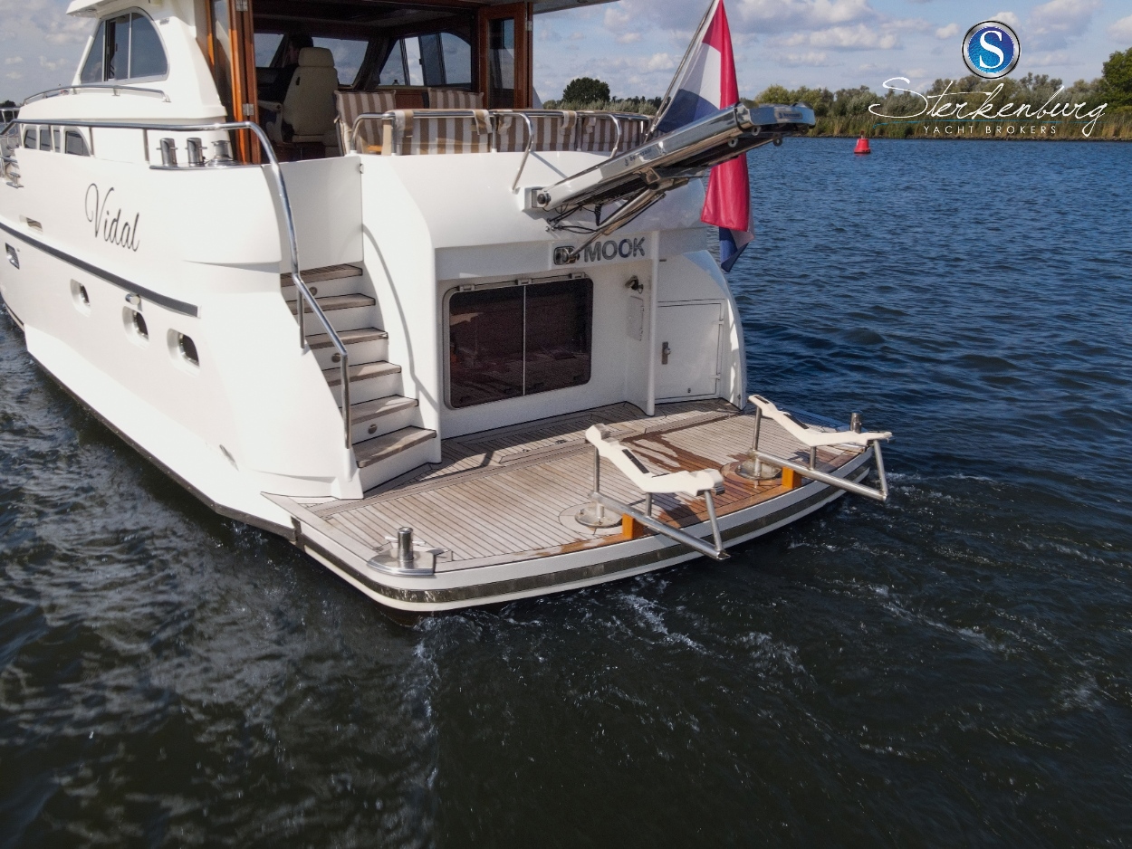 foto: 44 Valk Valk Continental 15.50 FR