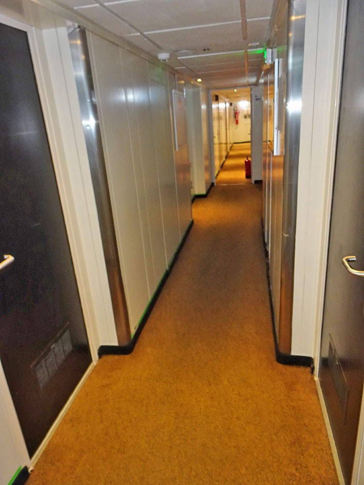 foto: 84 Hotel Passagiersschip 120 passagiers