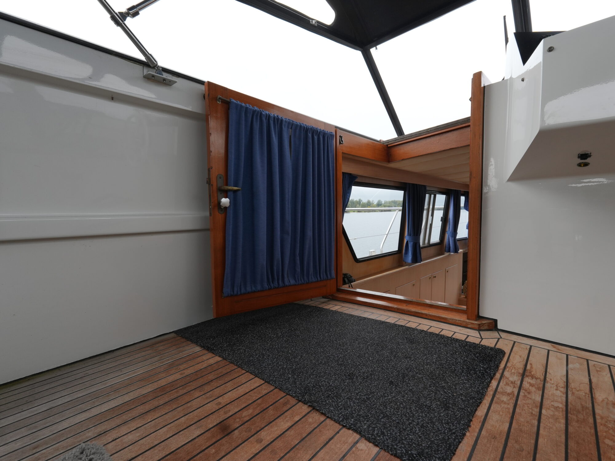 foto: 70 Valkkruiser Valkkruiser Falcon 45 Royal Cabrio