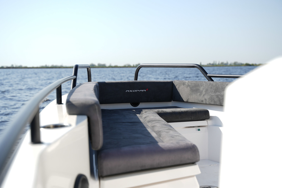 foto: 40 Axopar 28 Cabin