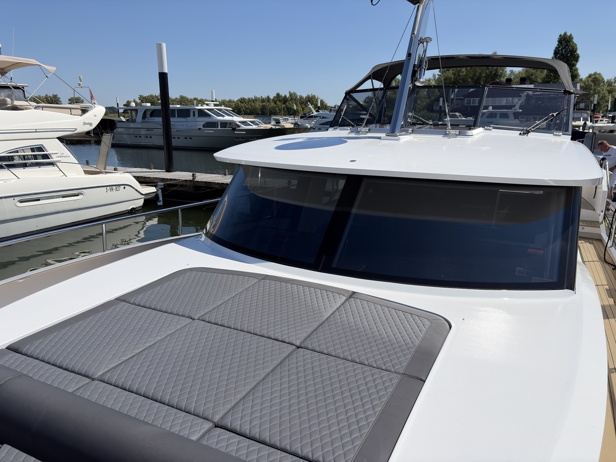 foto: 32 Boarncruiser 44 Elegance AC