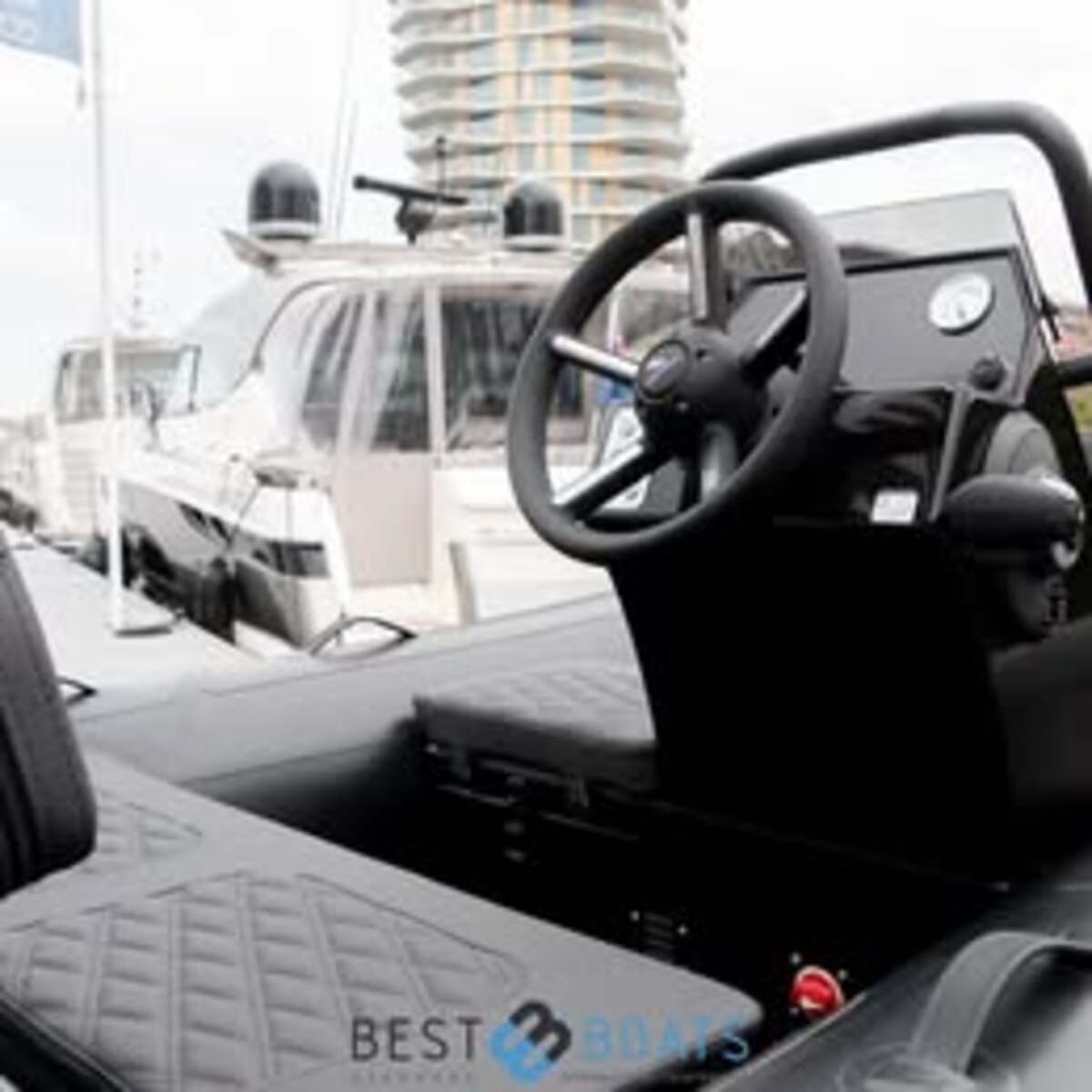 foto: 14 Highfield Sport 330