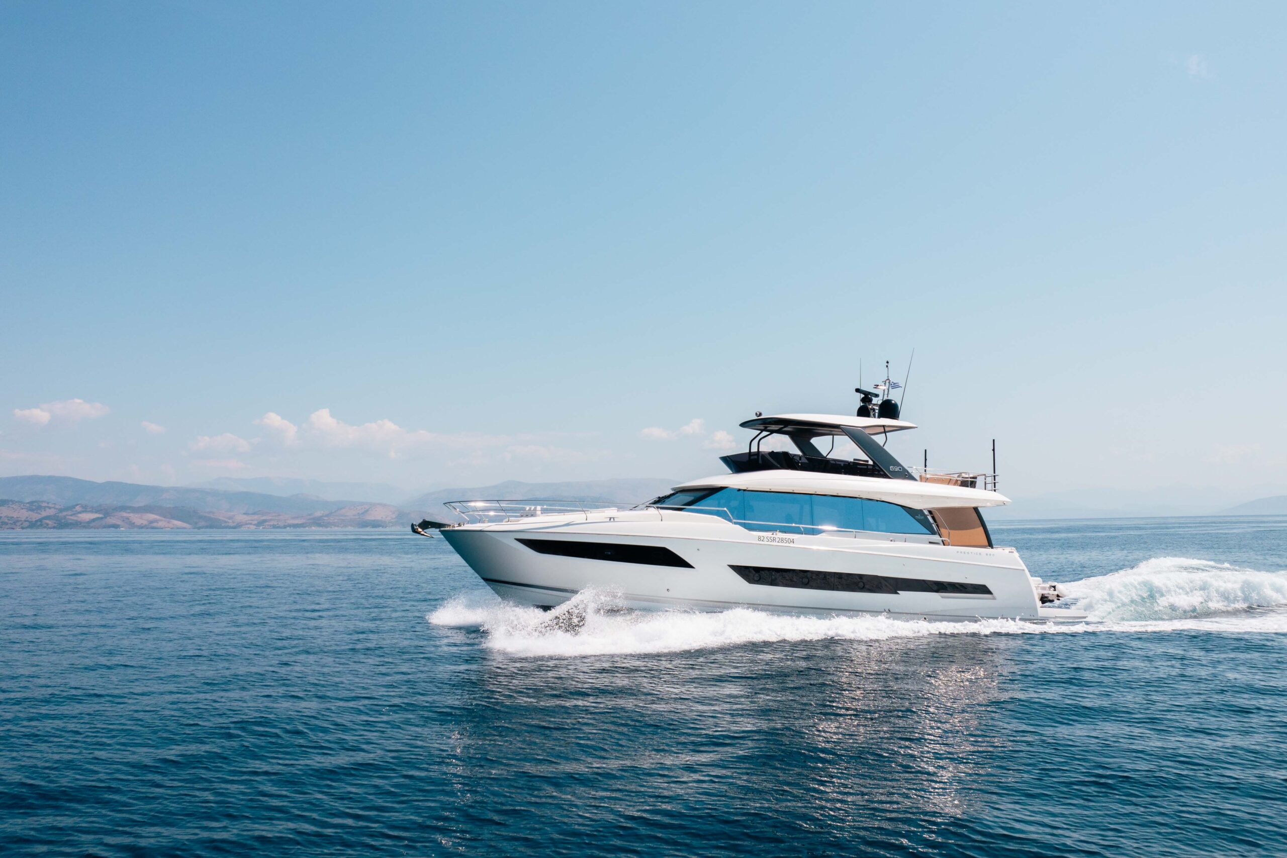 foto: 143 Prestige 690 flybridge