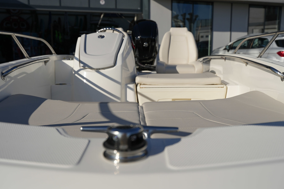 foto: 25 Boston Whaler 160 Super Sport