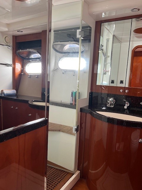 foto: 78 Princess 67 Fly