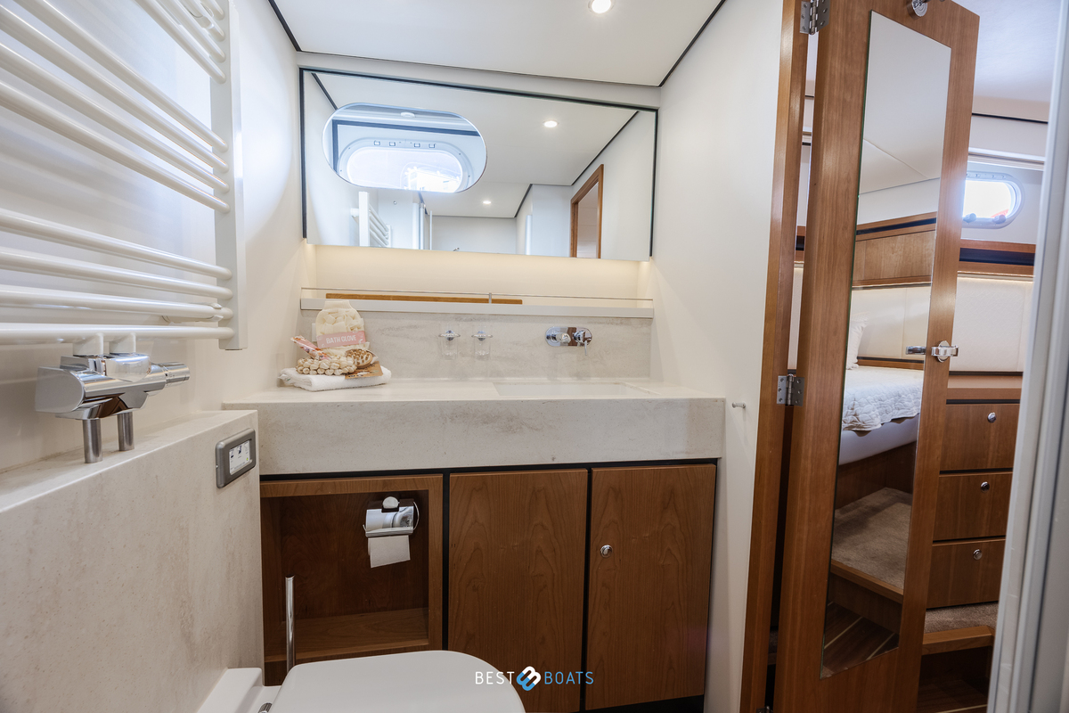 foto: 71 Linssen Grand Sturdy 450 AC Variotop