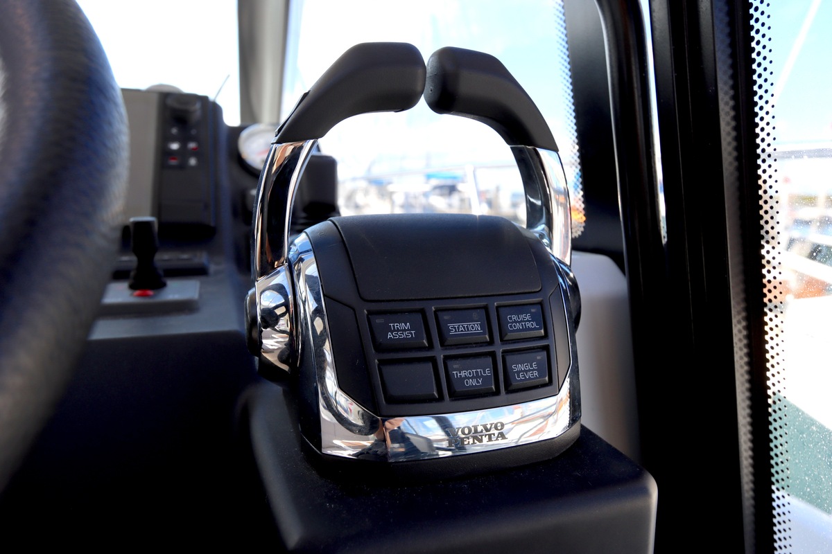 foto: 40 Jeanneau NC 33